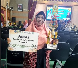 Juara 2 Kepala Sekolah Inspiratif Hari Guru Nasional 