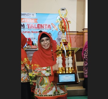 Juara I Lomba Gareulis Jabar untuk Kepala Sekolah Literat